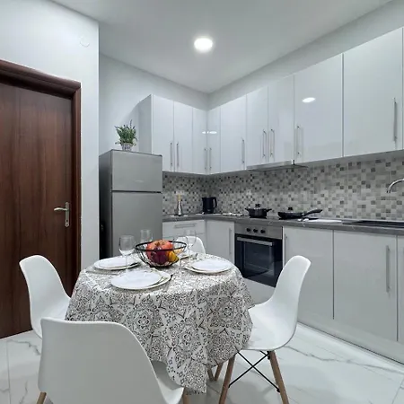 Appartamento στην καρδιά της πόλης *