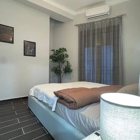 Διαμέρισμα Στην Καρδιά Της Πόλης *