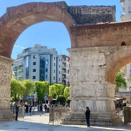 Appartement In The Heart Of The Thessaloniki